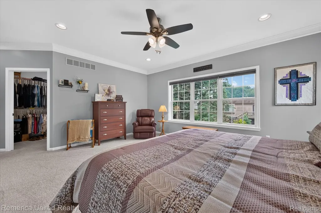 6169 Bay Court Waterford Charter Township MI 48327