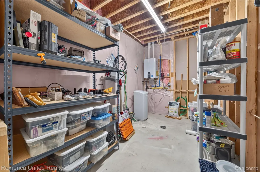 6169 Bay Court Waterford Charter Township MI 48327