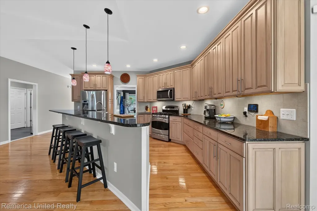 6169 Bay Court Waterford Charter Township MI 48327