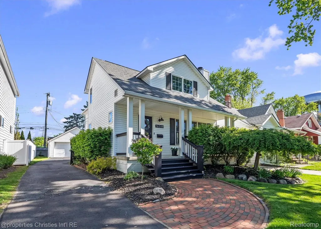 16268 Kirkshire Avenue Beverly Hills Village MI 48025