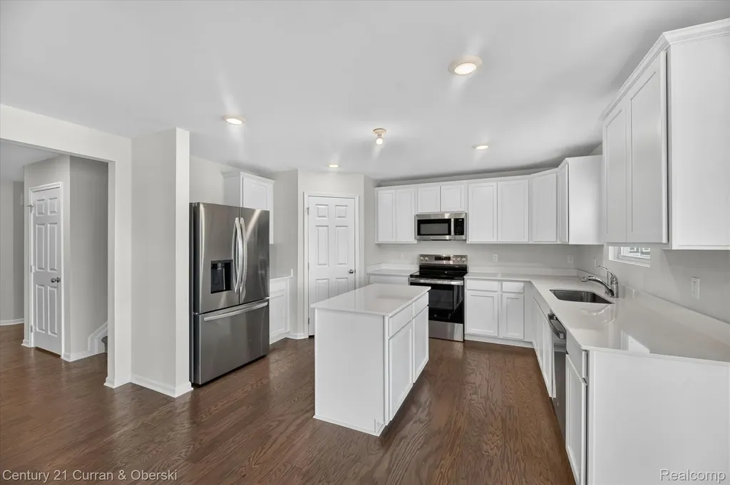8404 Capstone Drive White Lake Charter Township MI 48386