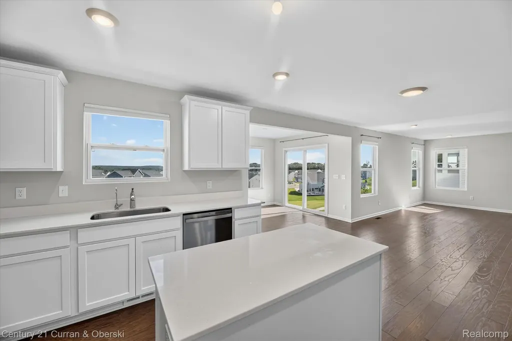 8404 Capstone Drive White Lake Charter Township MI 48386