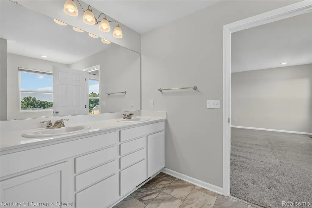 8404 Capstone Drive White Lake Charter Township MI 48386