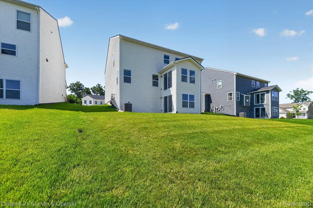 8404 Capstone Drive White Lake Charter Township MI 48386