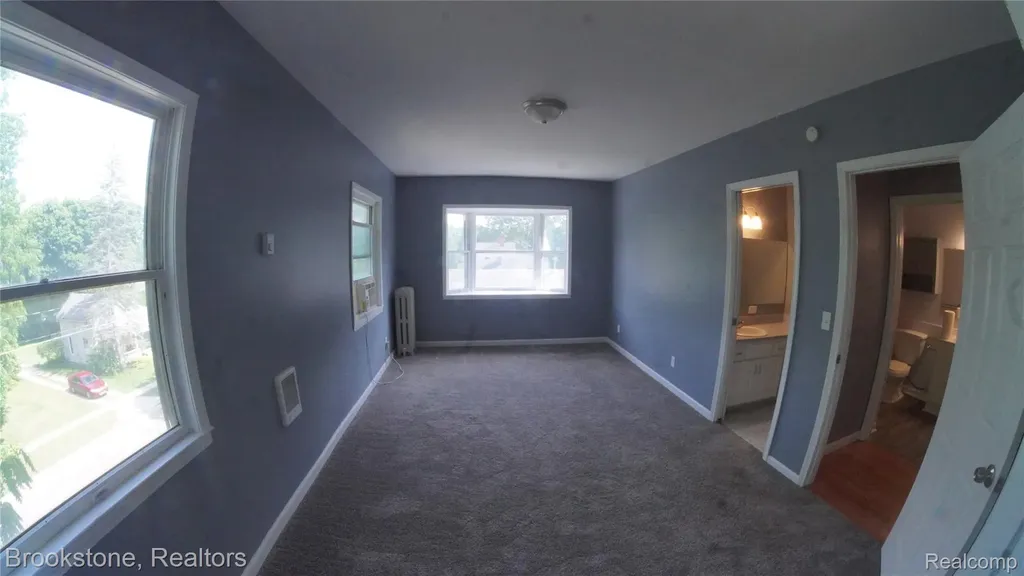 510 Pleasant Street Charlotte City MI 48813