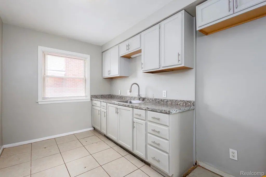 4683 Chatsworth Street Detroit City MI 48224