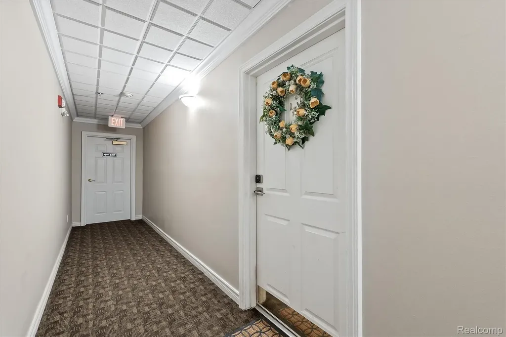 662 Purdy Street Birmingham City MI 48009