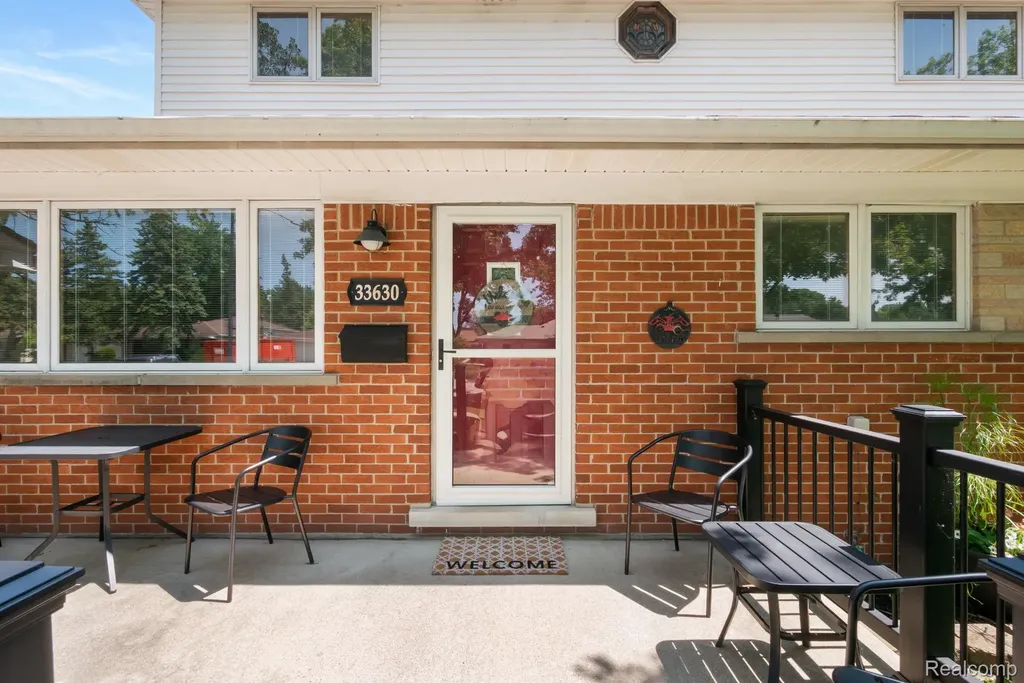33630 Viceroy Drive Sterling Heights City MI 48310