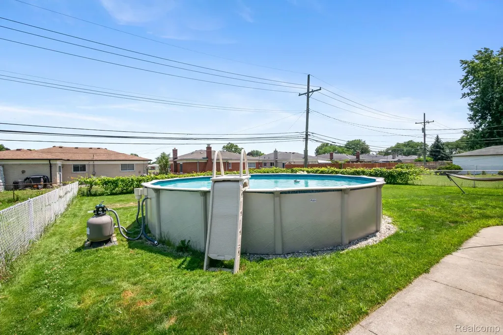 33630 Viceroy Drive Sterling Heights City MI 48310