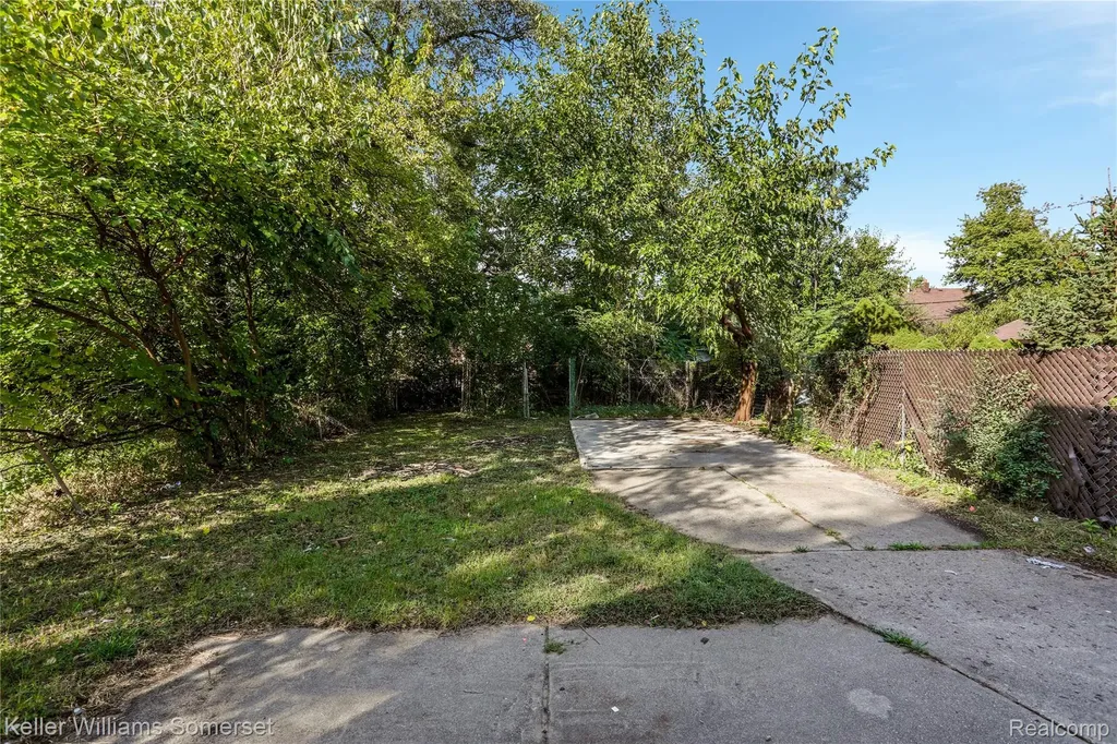 15431 Cruse Street Detroit City MI 48227