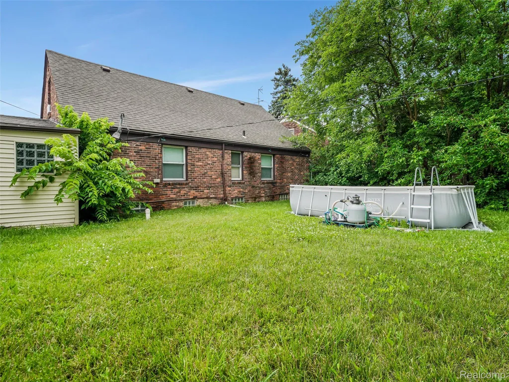 11119 Whitehill Street Detroit City MI 48224