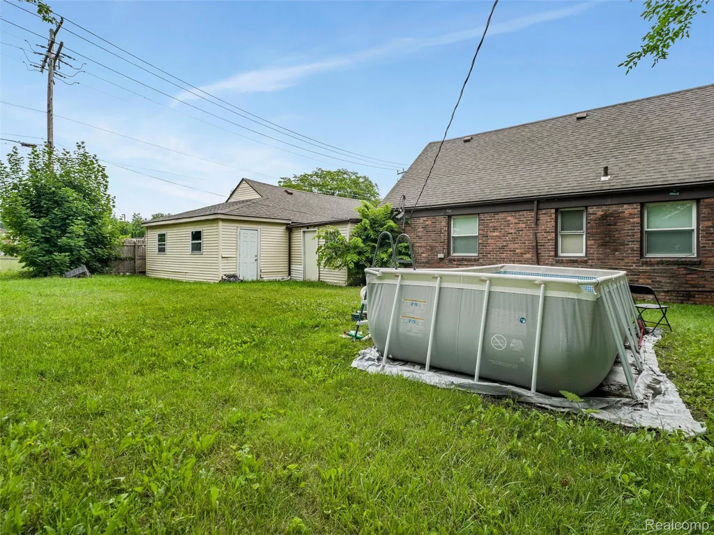 11119 Whitehill Street Detroit City MI 48224