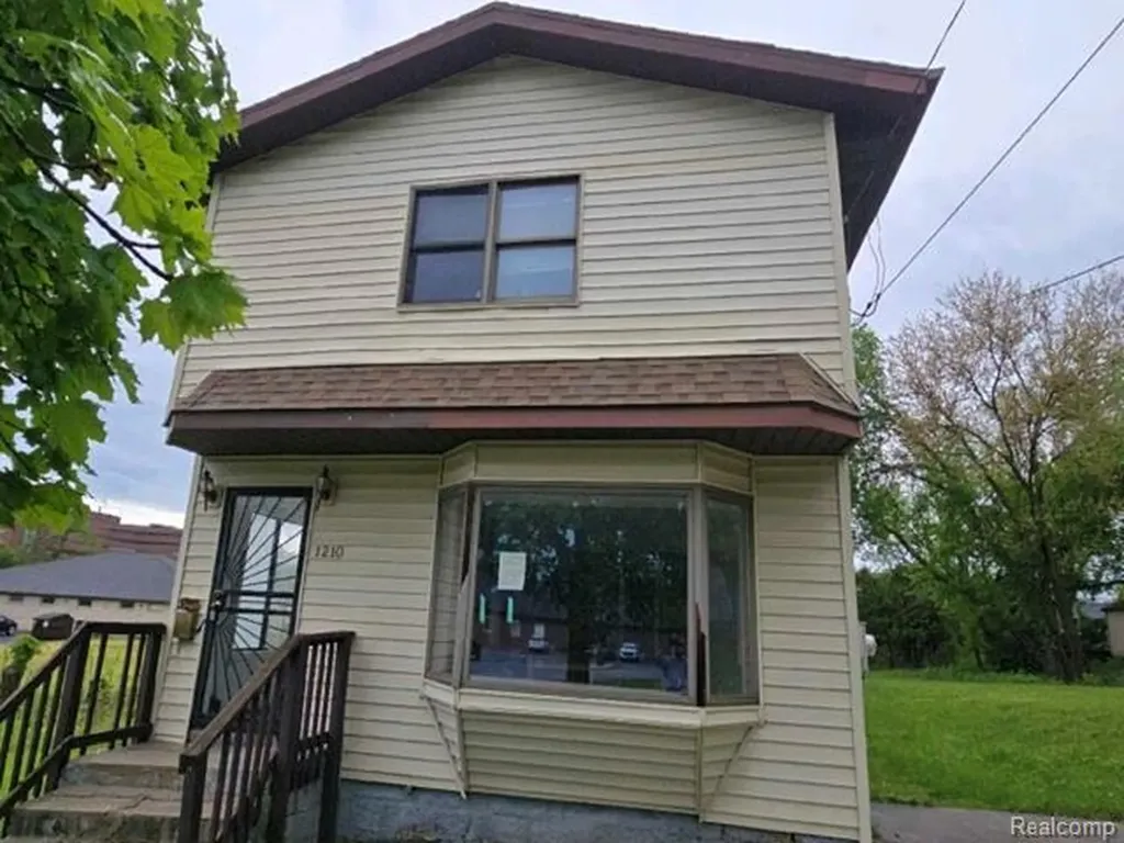 1210 Deyo Street Jackson City MI 49201