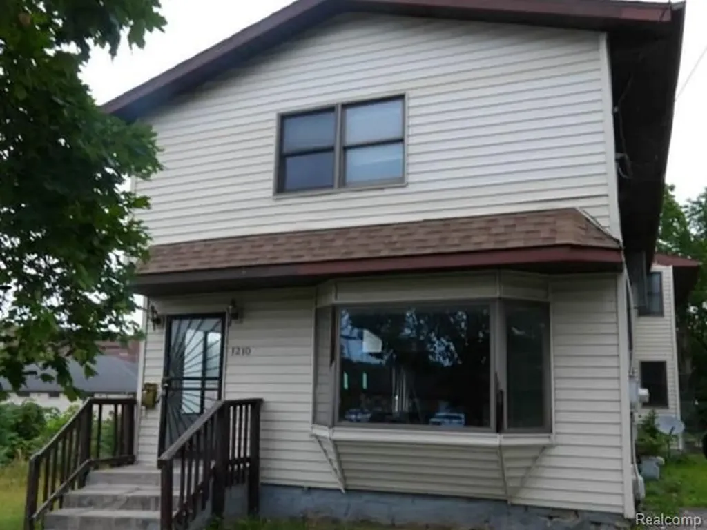 1210 Deyo Street Jackson City MI 49201