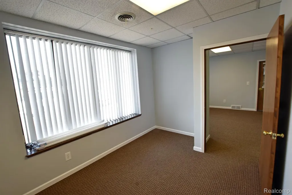 311 Southbound Gratiot Avenue Mt. Clemens City MI 48043