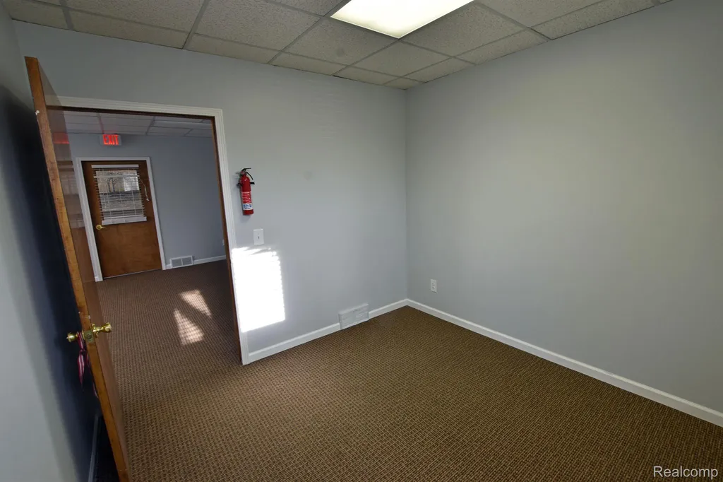 311 Southbound Gratiot Avenue Mt. Clemens City MI 48043