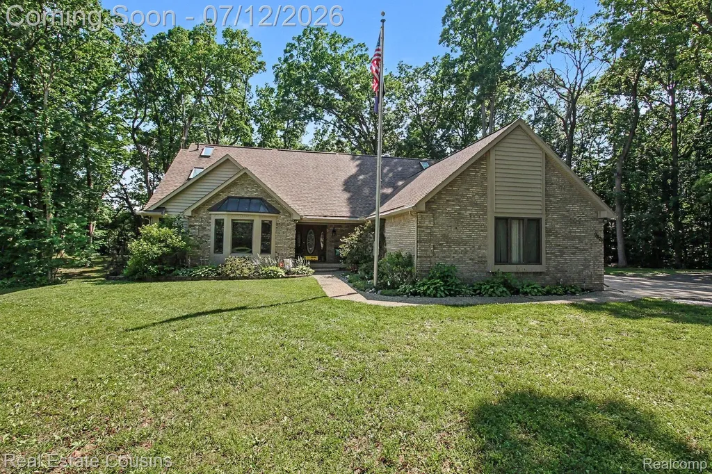 Green Oak Township MI, 9828 Whisperwood Lane