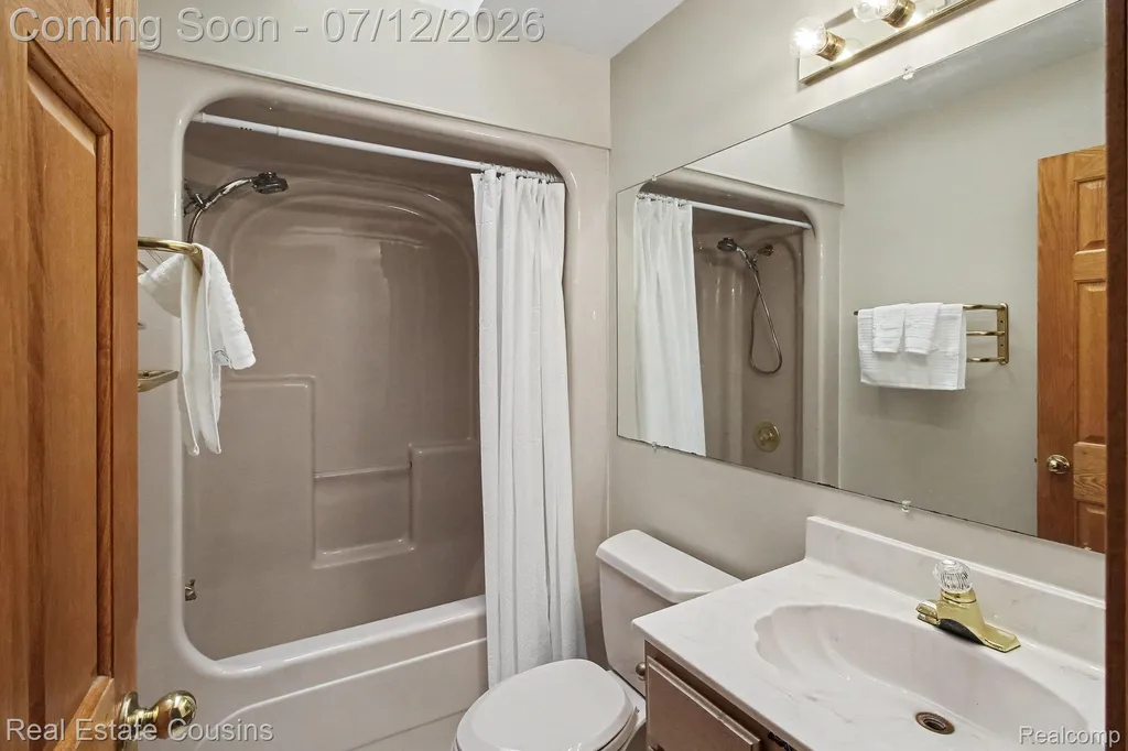 9828 Whisperwood Lane Green Oak Township MI 48116