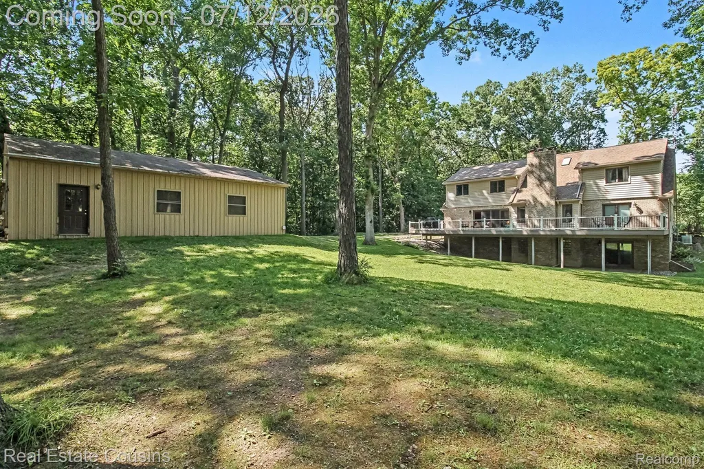9828 Whisperwood Lane Green Oak Township MI 48116