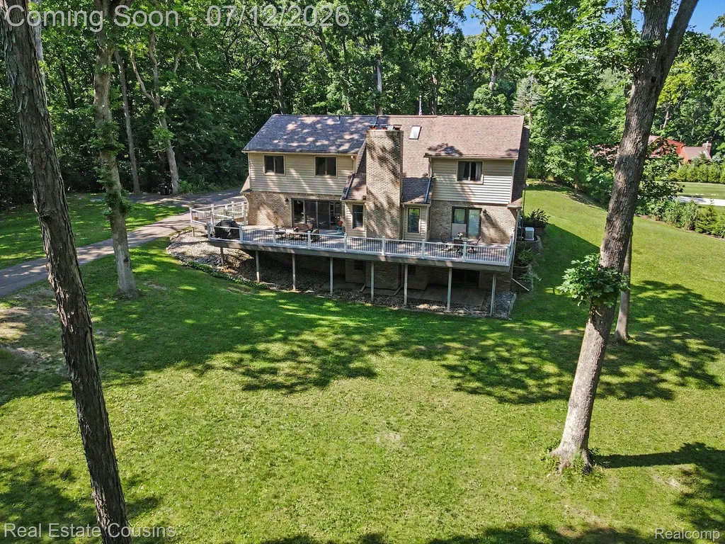 9828 Whisperwood Lane Green Oak Township MI 48116