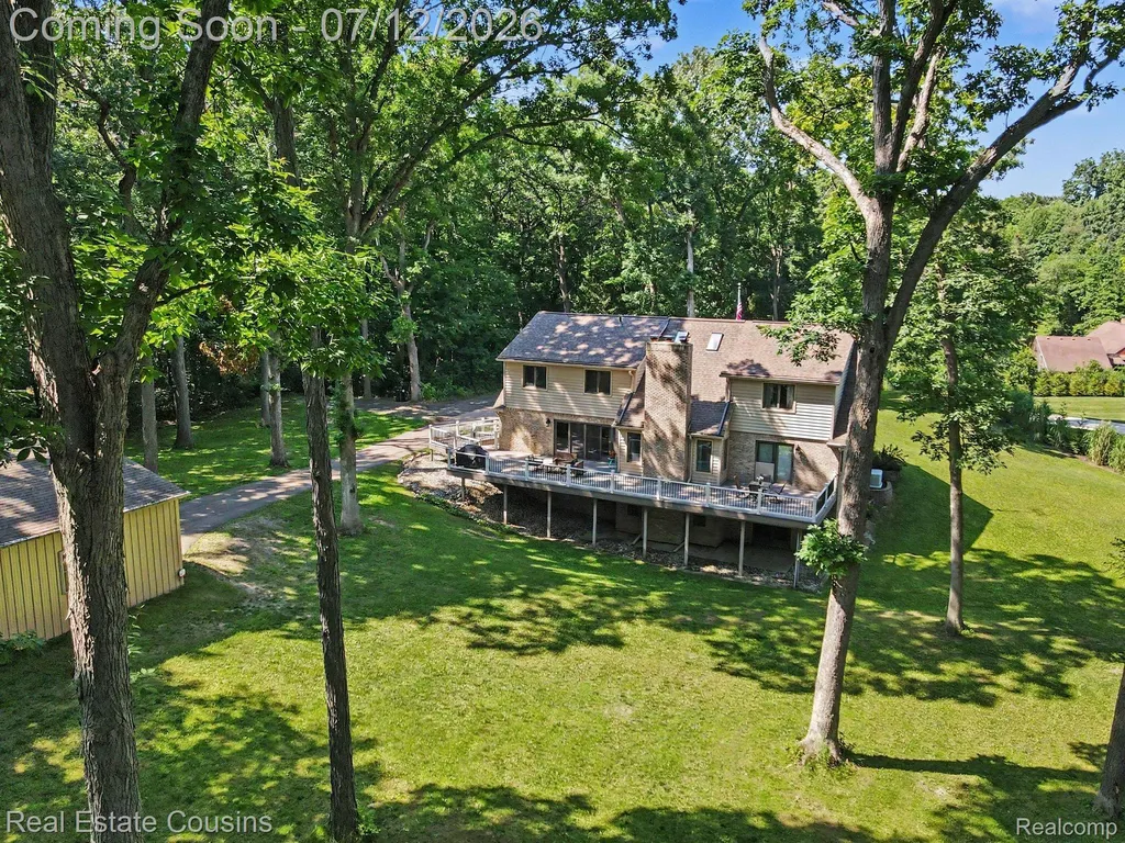 9828 Whisperwood Lane Green Oak Township MI 48116
