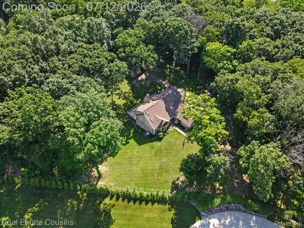 9828 Whisperwood Lane Green Oak Township MI 48116