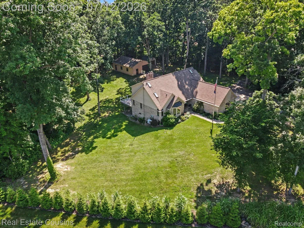 9828 Whisperwood Lane Green Oak Township MI 48116