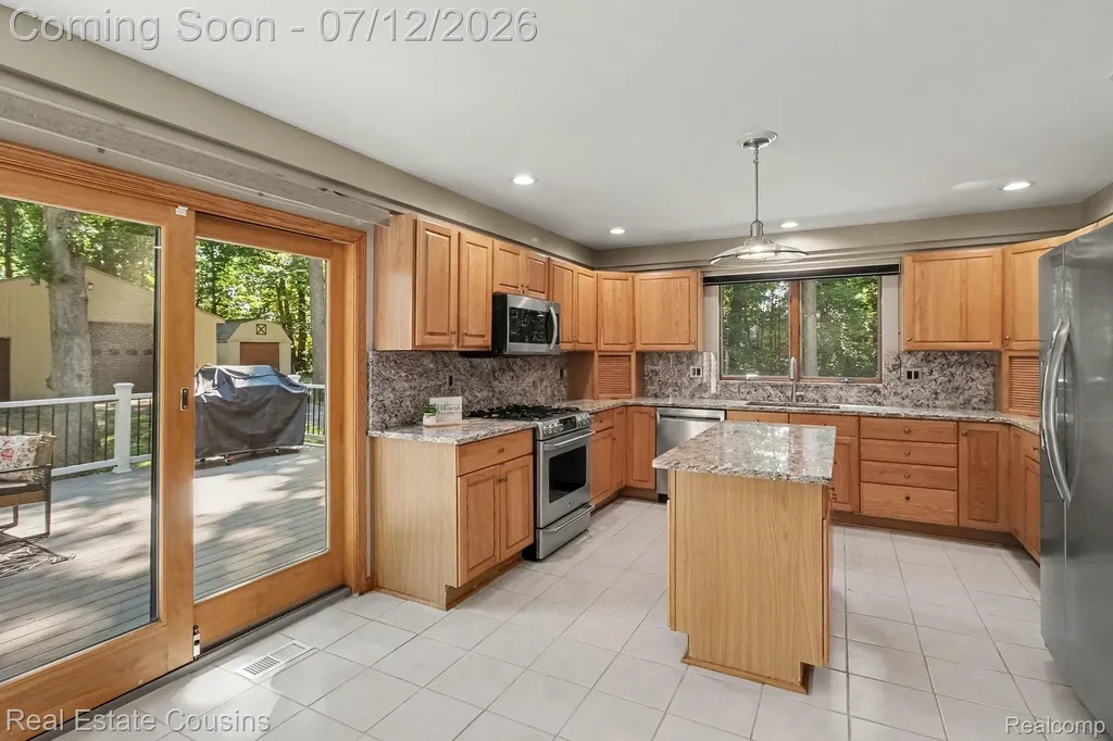 9828 Whisperwood Lane Green Oak Township MI 48116