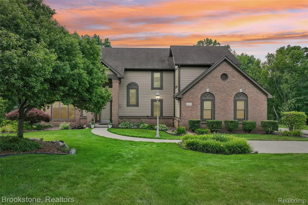 6423 Southampton Drive Independence Charter Township MI 48346