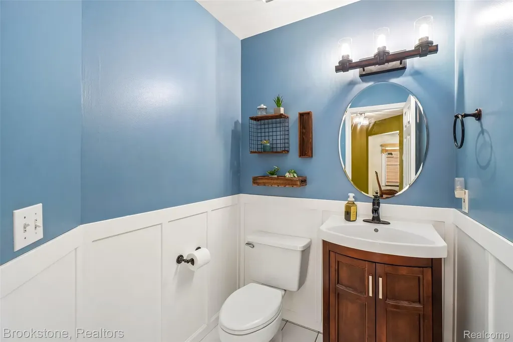 6423 Southampton Drive Independence Charter Township MI 48346
