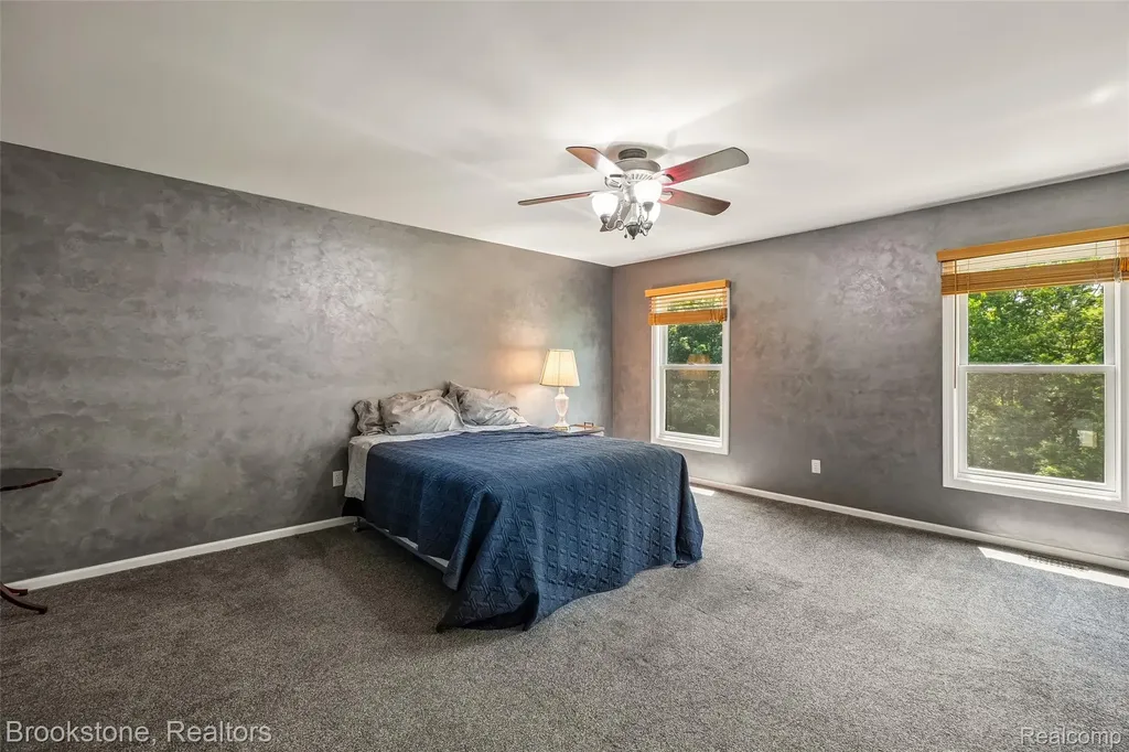 6423 Southampton Drive Independence Charter Township MI 48346