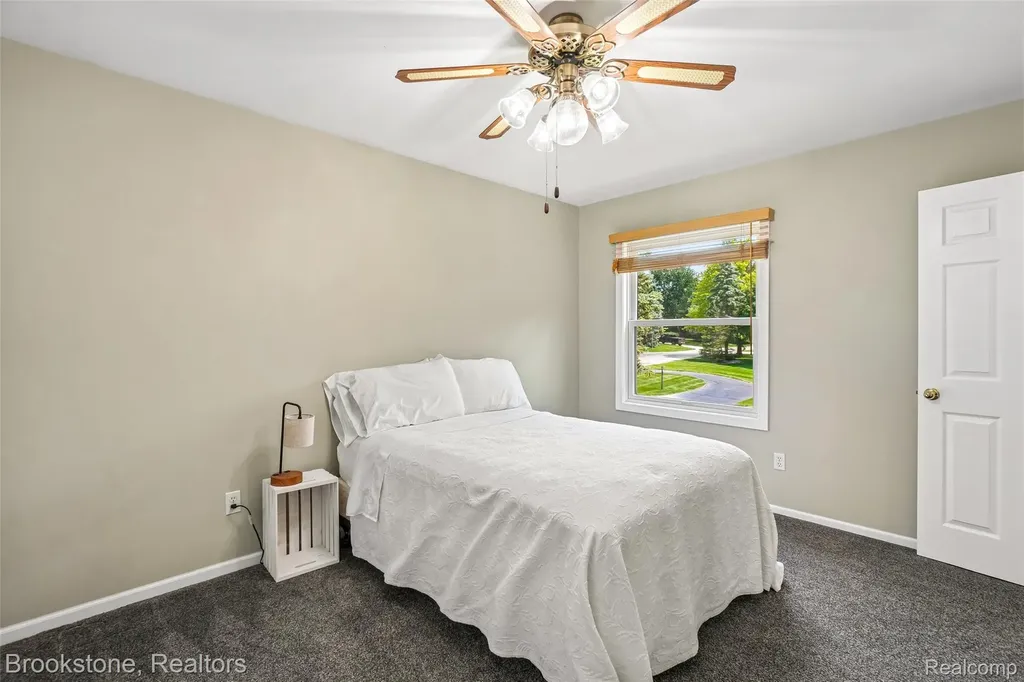 6423 Southampton Drive Independence Charter Township MI 48346