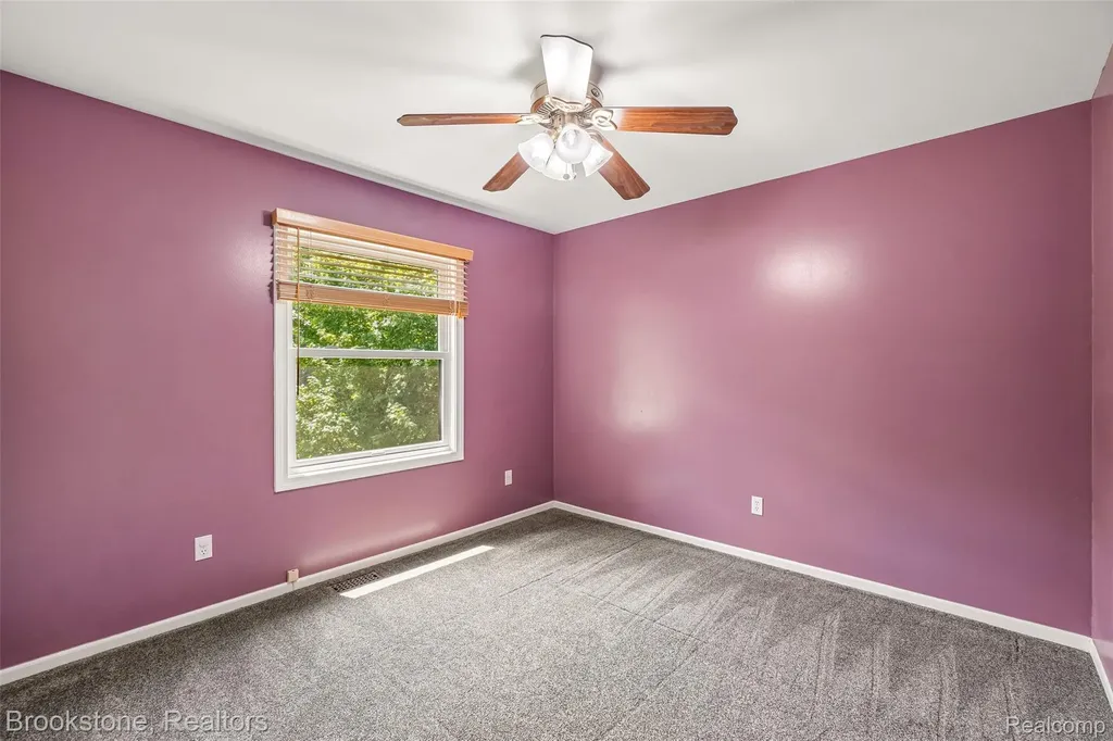 6423 Southampton Drive Independence Charter Township MI 48346