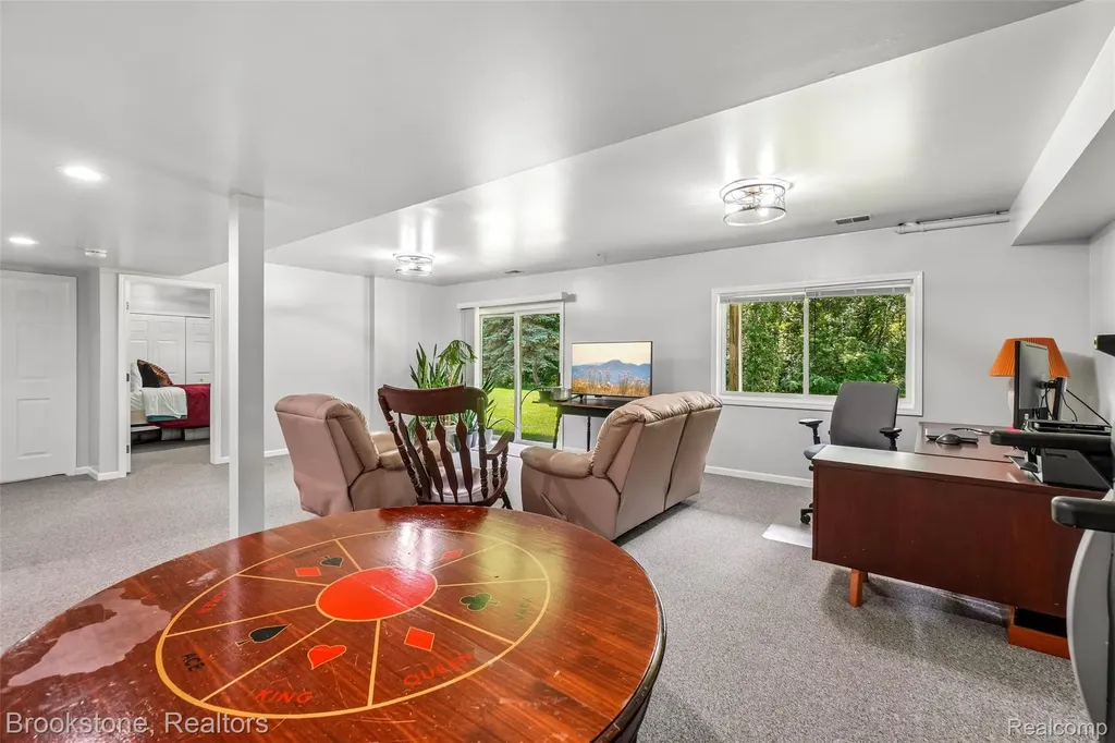 6423 Southampton Drive Independence Charter Township MI 48346