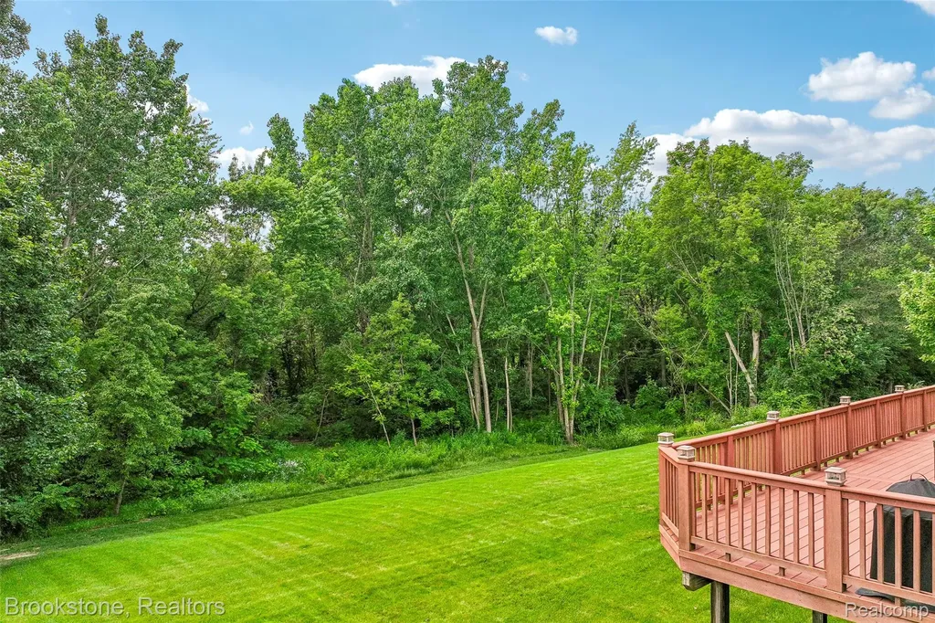 6423 Southampton Drive Independence Charter Township MI 48346
