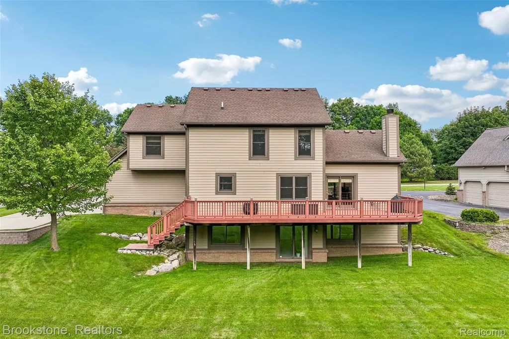 6423 Southampton Drive Independence Charter Township MI 48346