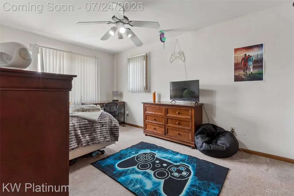 19182 Weathervane Drive Macomb Township MI 48044