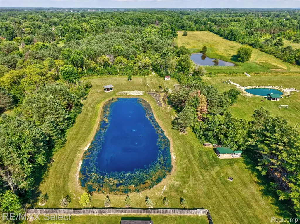 3309 S Vassar Road Davison Township MI 48423