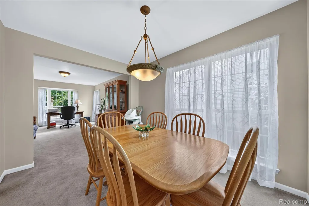 827 Westbrooke Drive South Lyon City MI 48178