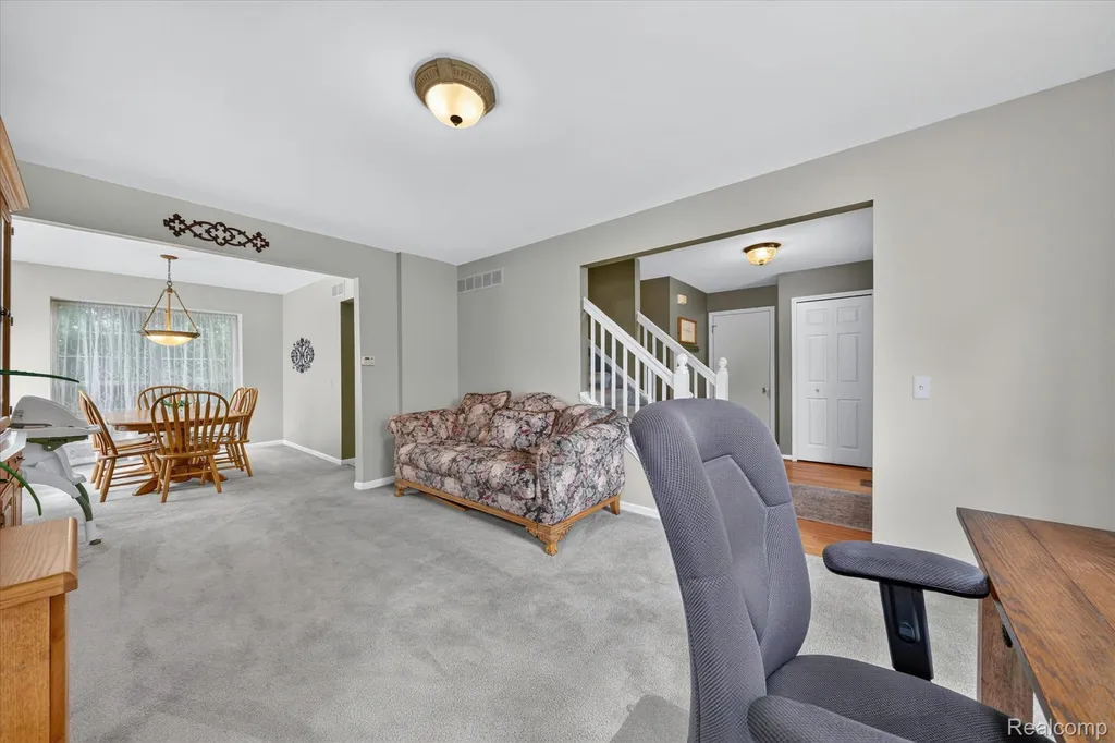 827 Westbrooke Drive South Lyon City MI 48178