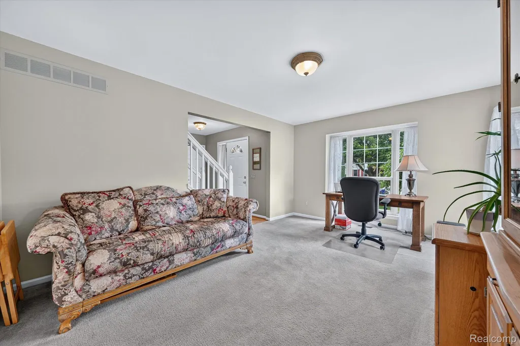 827 Westbrooke Drive South Lyon City MI 48178