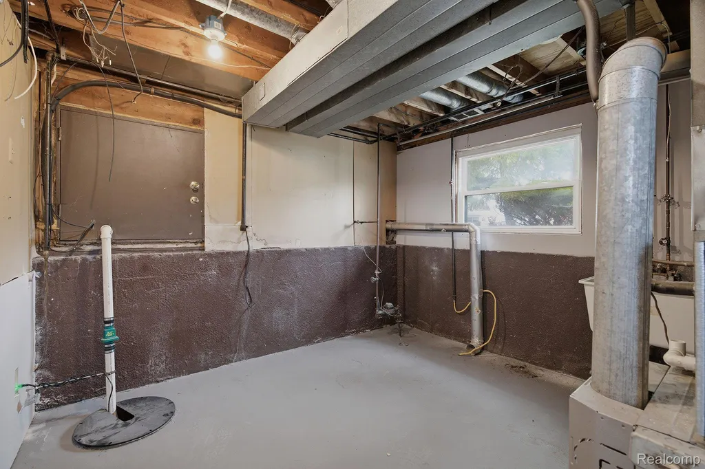 23254 Croft Avenue Flat Rock City MI 48134