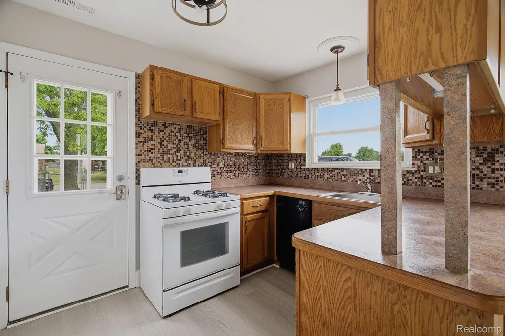 23254 Croft Avenue Flat Rock City MI 48134