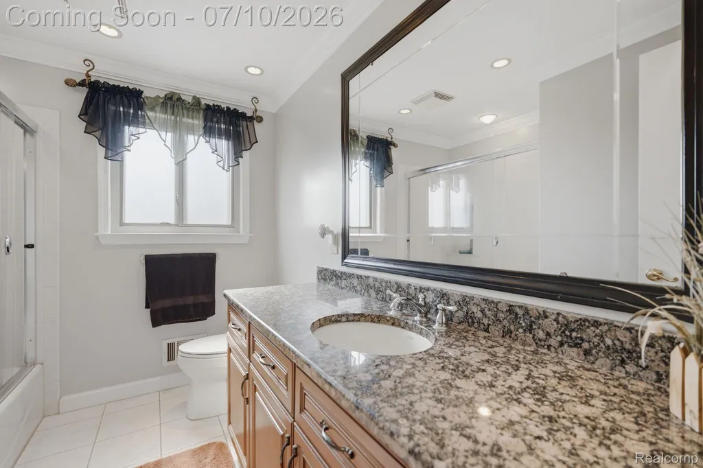 13959 Brougham Drive Sterling Heights City MI 48312