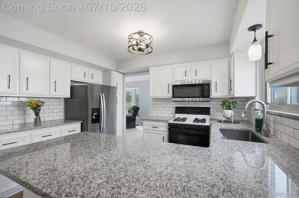 13959 Brougham Drive Sterling Heights City MI 48312