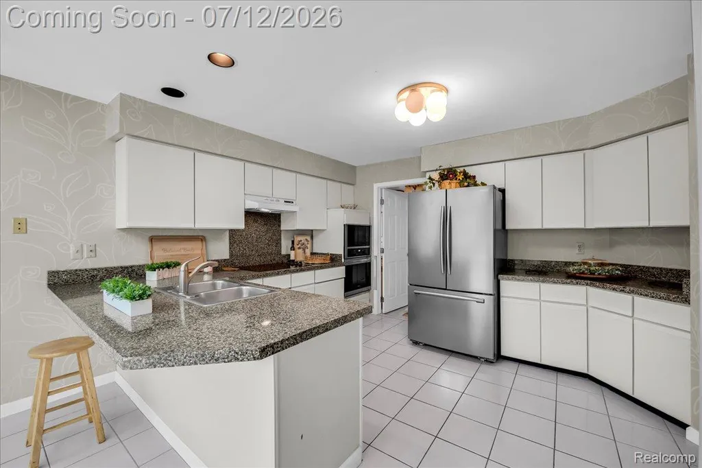 37418 Legends Trail Drive Farmington Hills City MI 48331