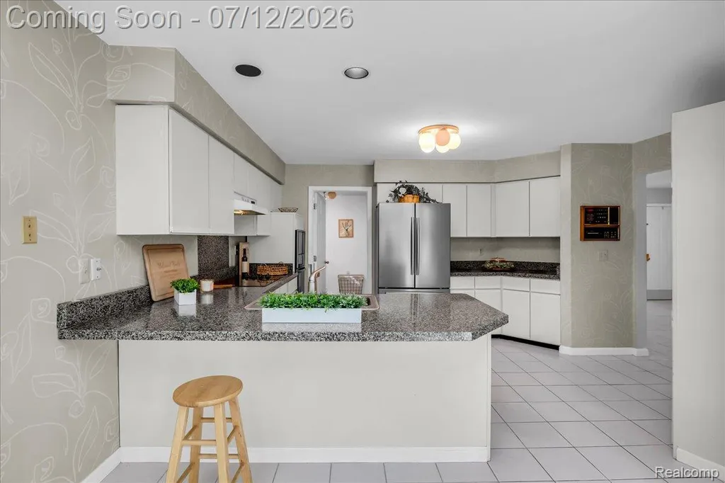 37418 Legends Trail Drive Farmington Hills City MI 48331