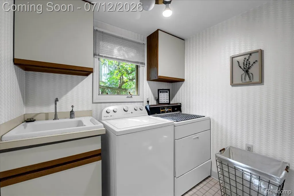 37418 Legends Trail Drive Farmington Hills City MI 48331