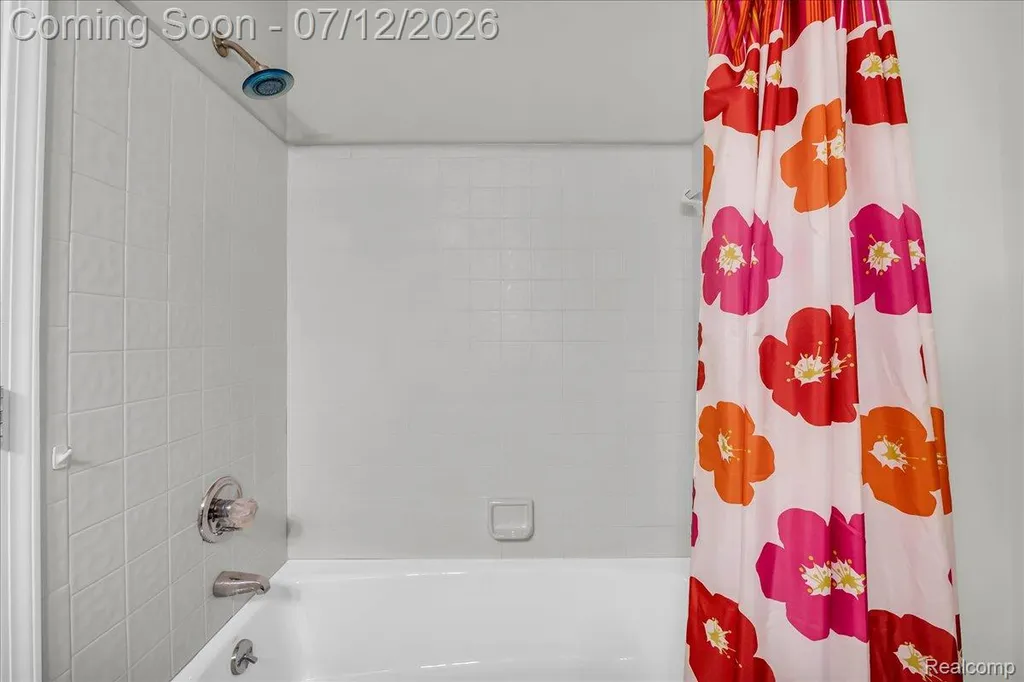 37418 Legends Trail Drive Farmington Hills City MI 48331