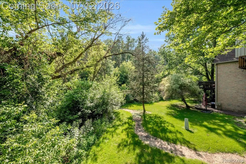 37418 Legends Trail Drive Farmington Hills City MI 48331